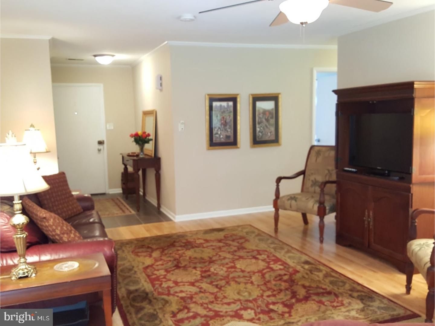 551 Coach Road Horsham, PA 19044 - Photo 3 of 25 Living Room