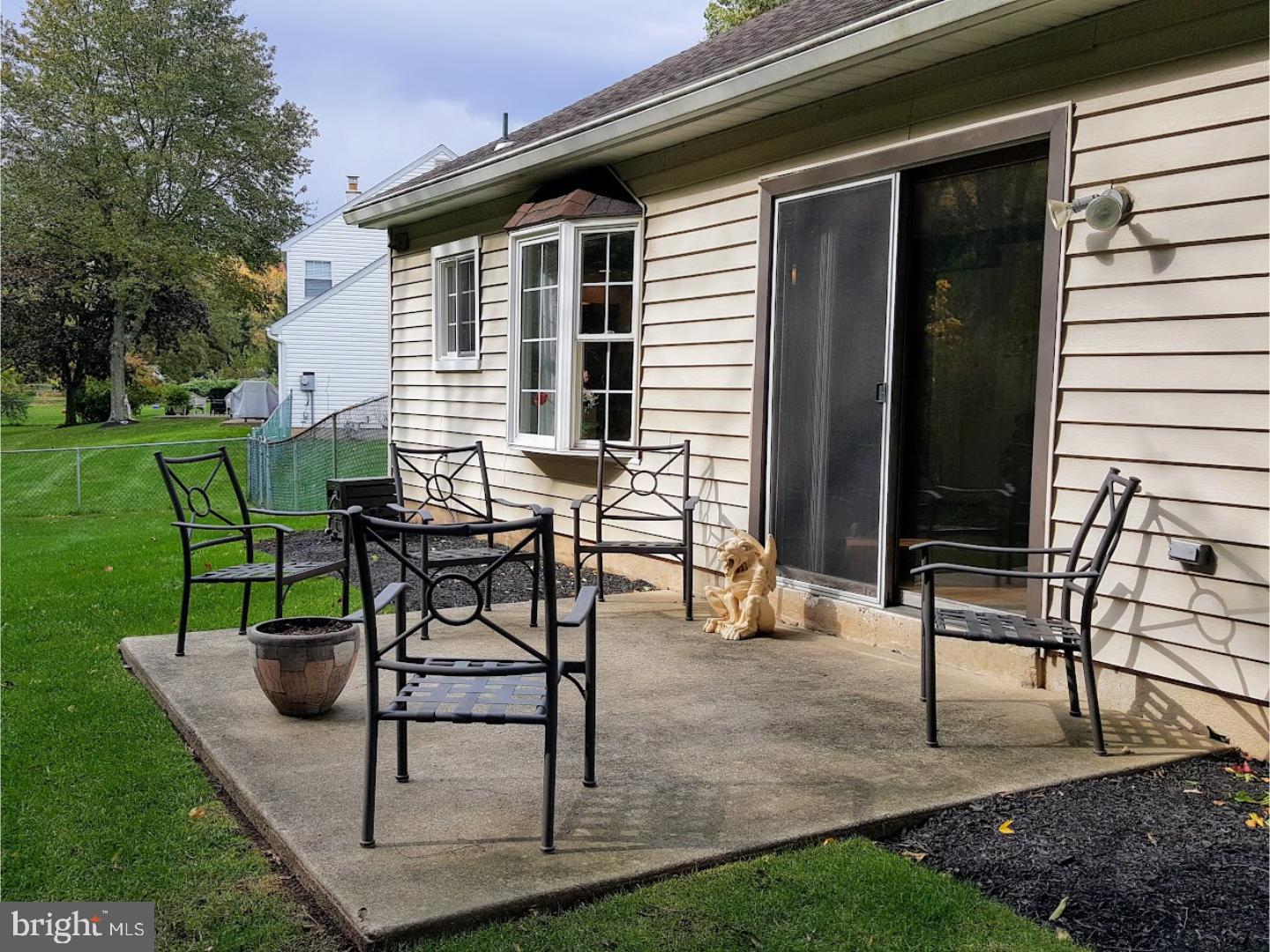 551 Coach Road Horsham, PA 19044 - Photo 23 of 25 Patio