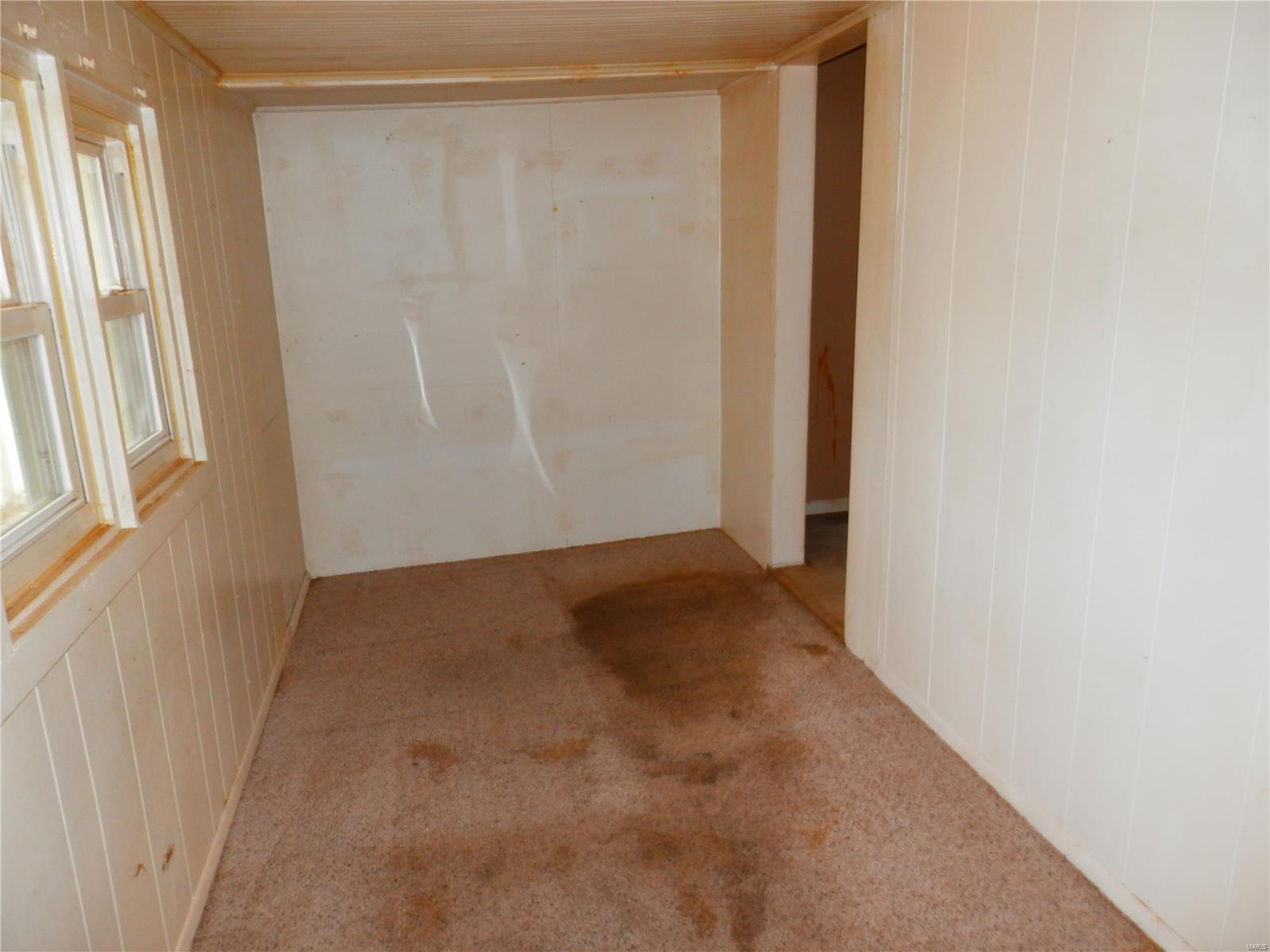 8041 Mathilda Avenue St. Louis, MO 63123 - Photo 5 of 11 Gallery Image 5