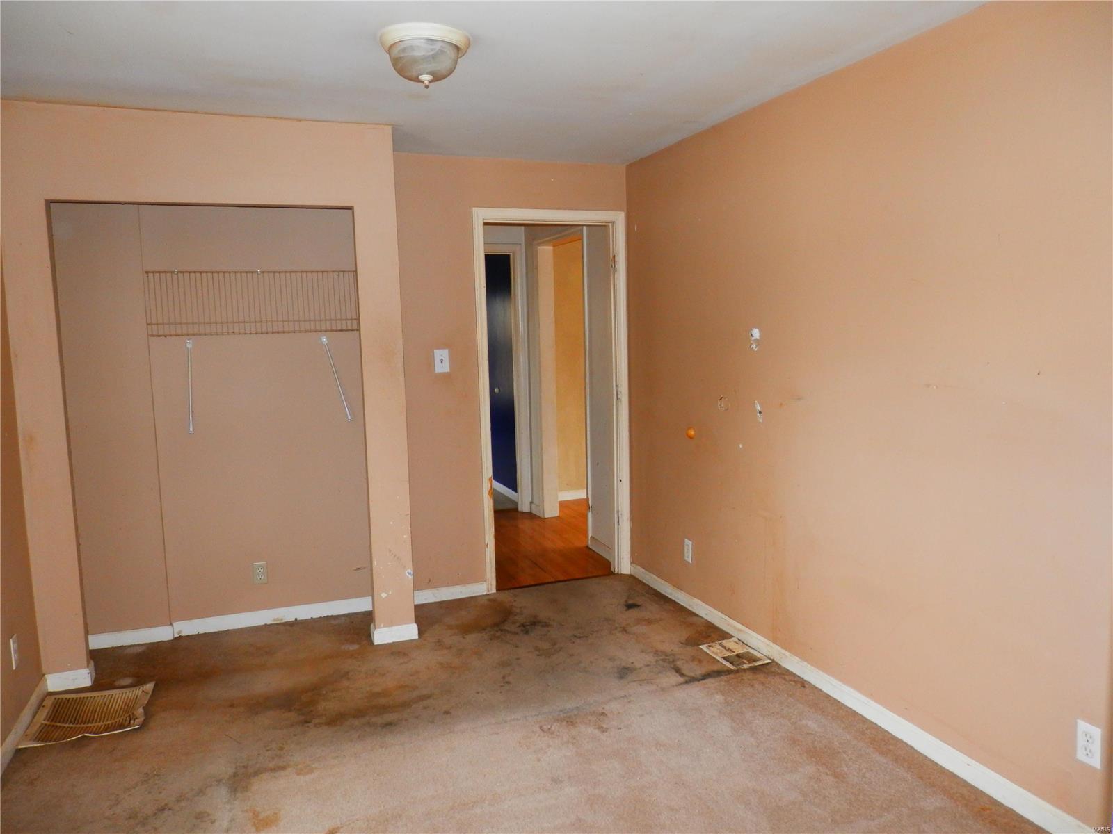 8041 Mathilda Avenue St. Louis, MO 63123 - Photo 6 of 11 Gallery Image 6