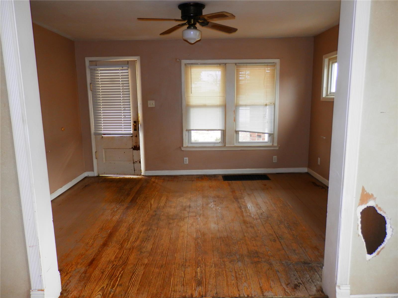 8041 Mathilda Avenue St. Louis, MO 63123 - Photo 9 of 11 Gallery Image 9