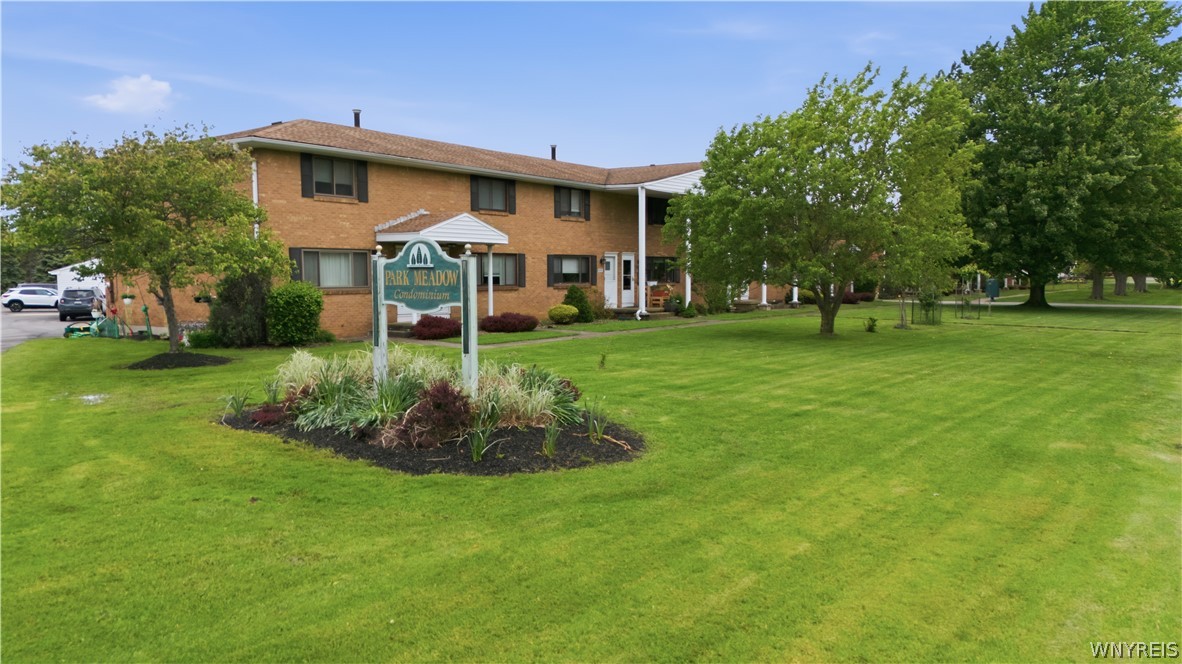 1717 Orchard Park Road West Seneca, NY 14224 - Photo 3 of 30