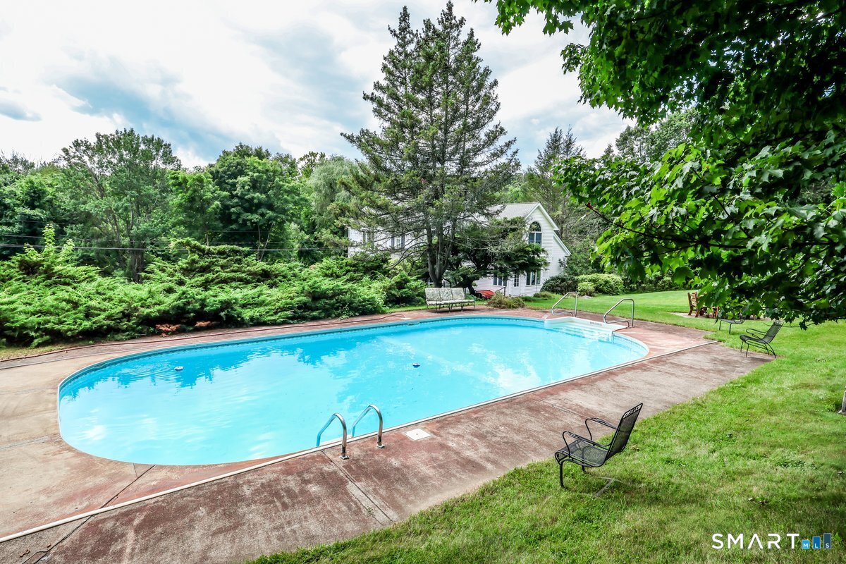 59 Taylor Road Bethel, CT 06801 - Photo 8 of 13 Gallery Image 8
