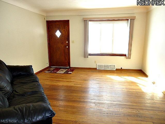 667 Rokeby Road Eastlake, OH 44095 - Photo 8 of 13 Gallery Image 8