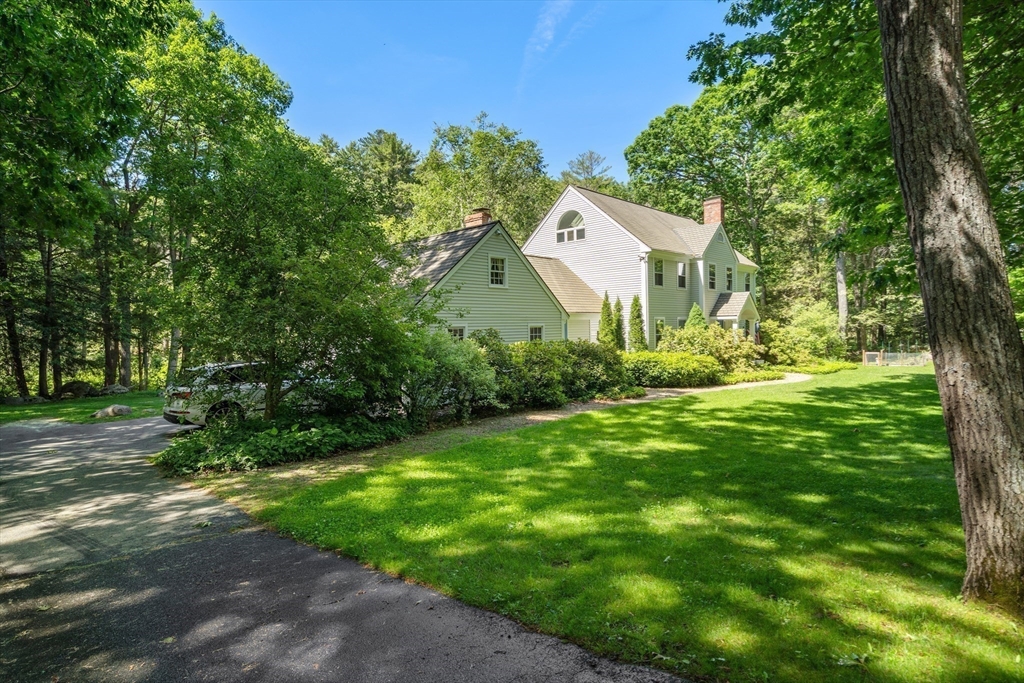 7 Loading Place Road Manchester, MA 01944 - Photo 26 of 32