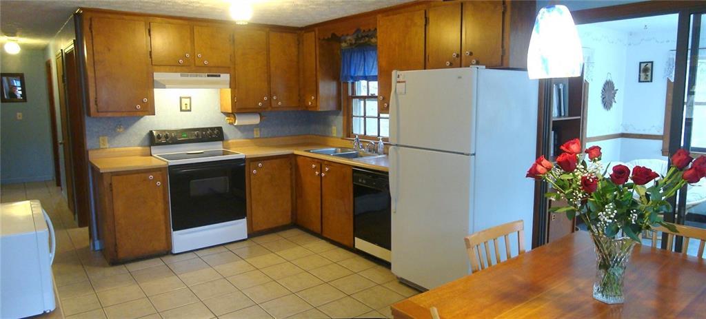 389 Chicopee Road Buxton, ME 04093 - Photo 7 of 15 Photo