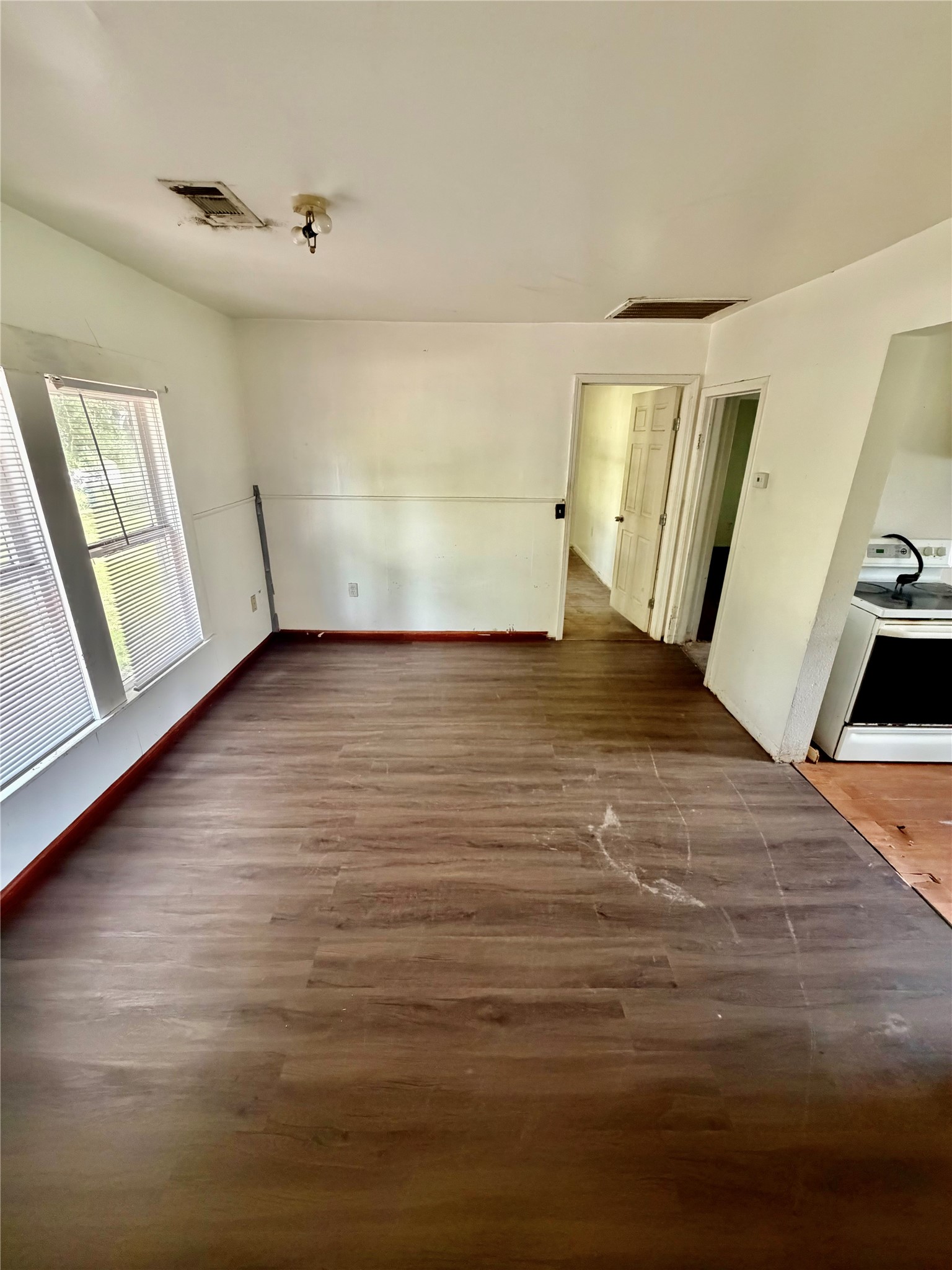 5603 Apgar Street Houston, TX 77032 - Photo 9 of 13