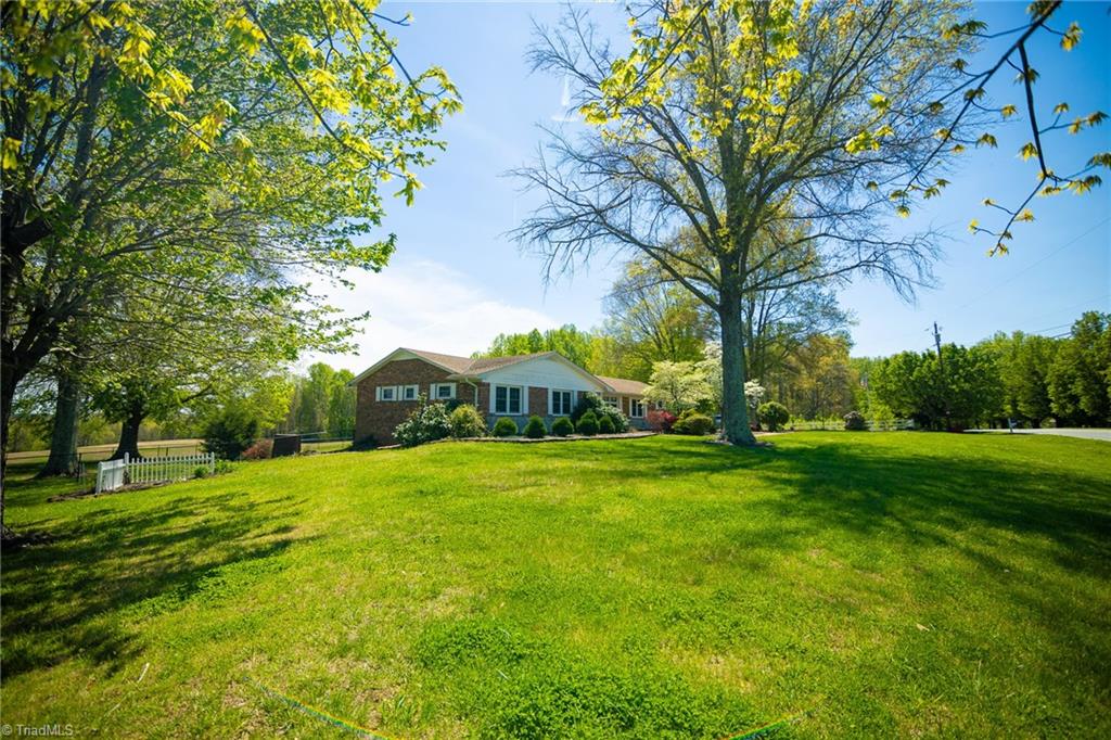 1110 Coon Road Pinnacle, NC 27043 - Photo 2 of 50