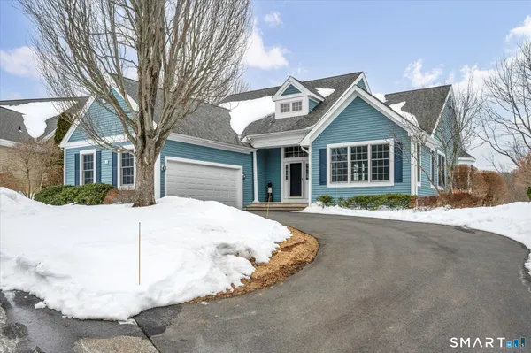 $899,900 | 2 Tavistock, Unit 2, Cromwell, CT 06416