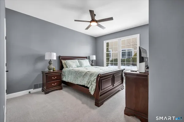 $899,900 | 2 Tavistock, Unit 2, Cromwell, CT 06416