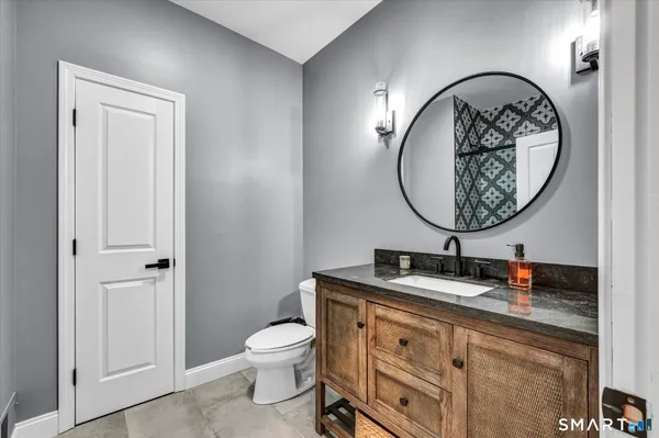 $899,900 | 2 Tavistock, Unit 2, Cromwell, CT 06416