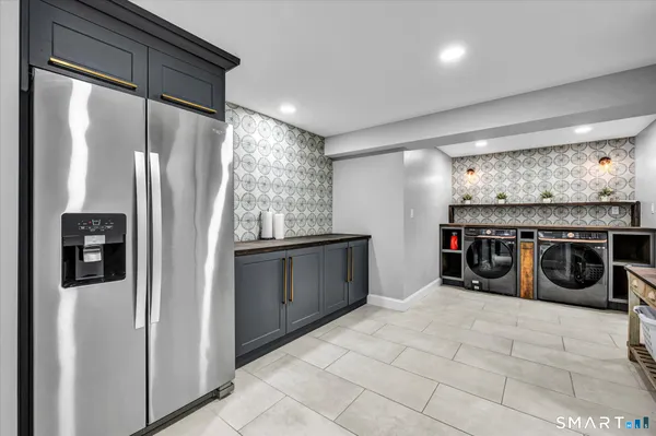 $899,900 | 2 Tavistock, Unit 2, Cromwell, CT 06416