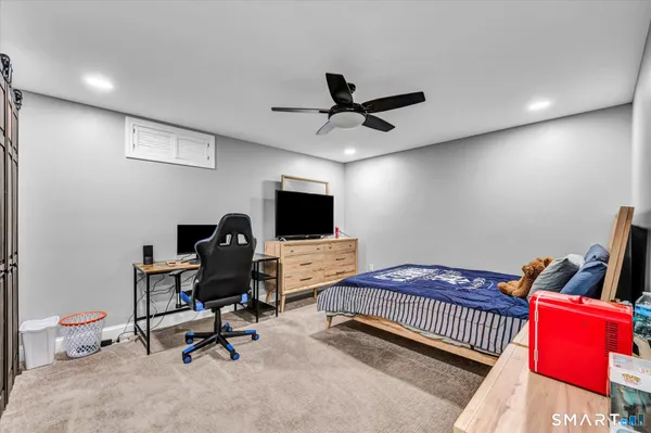 $899,900 | 2 Tavistock, Unit 2, Cromwell, CT 06416