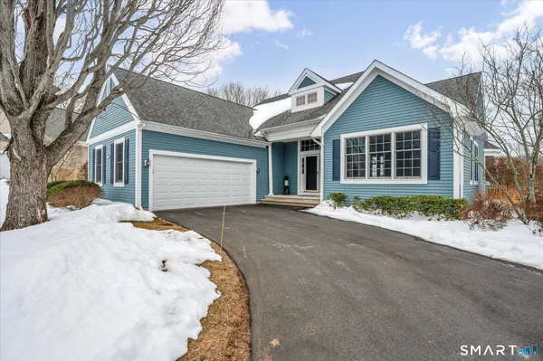 $899,900 | 2 Tavistock, Unit 2, Cromwell, CT 06416