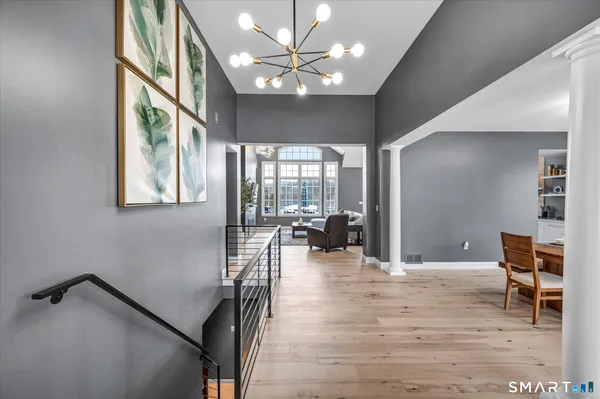 $899,900 | 2 Tavistock, Unit 2, Cromwell, CT 06416