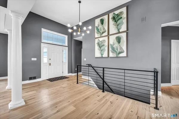 $899,900 | 2 Tavistock, Unit 2, Cromwell, CT 06416