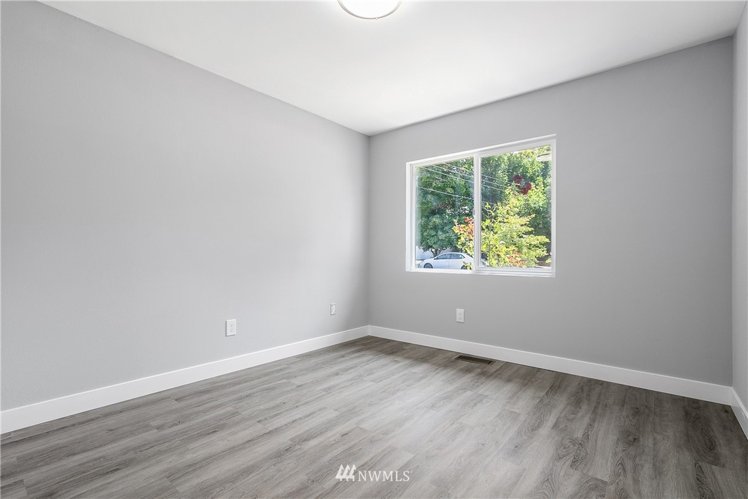 10420 Southeast 194th Place Renton, WA 98055 - Photo 14 of 30 Gallery Image 14
