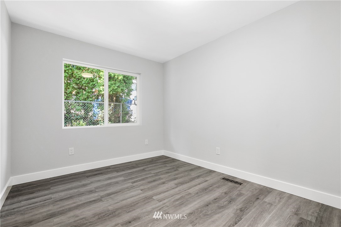 10420 Southeast 194th Place Renton, WA 98055 - Photo 18 of 30 Gallery Image 18