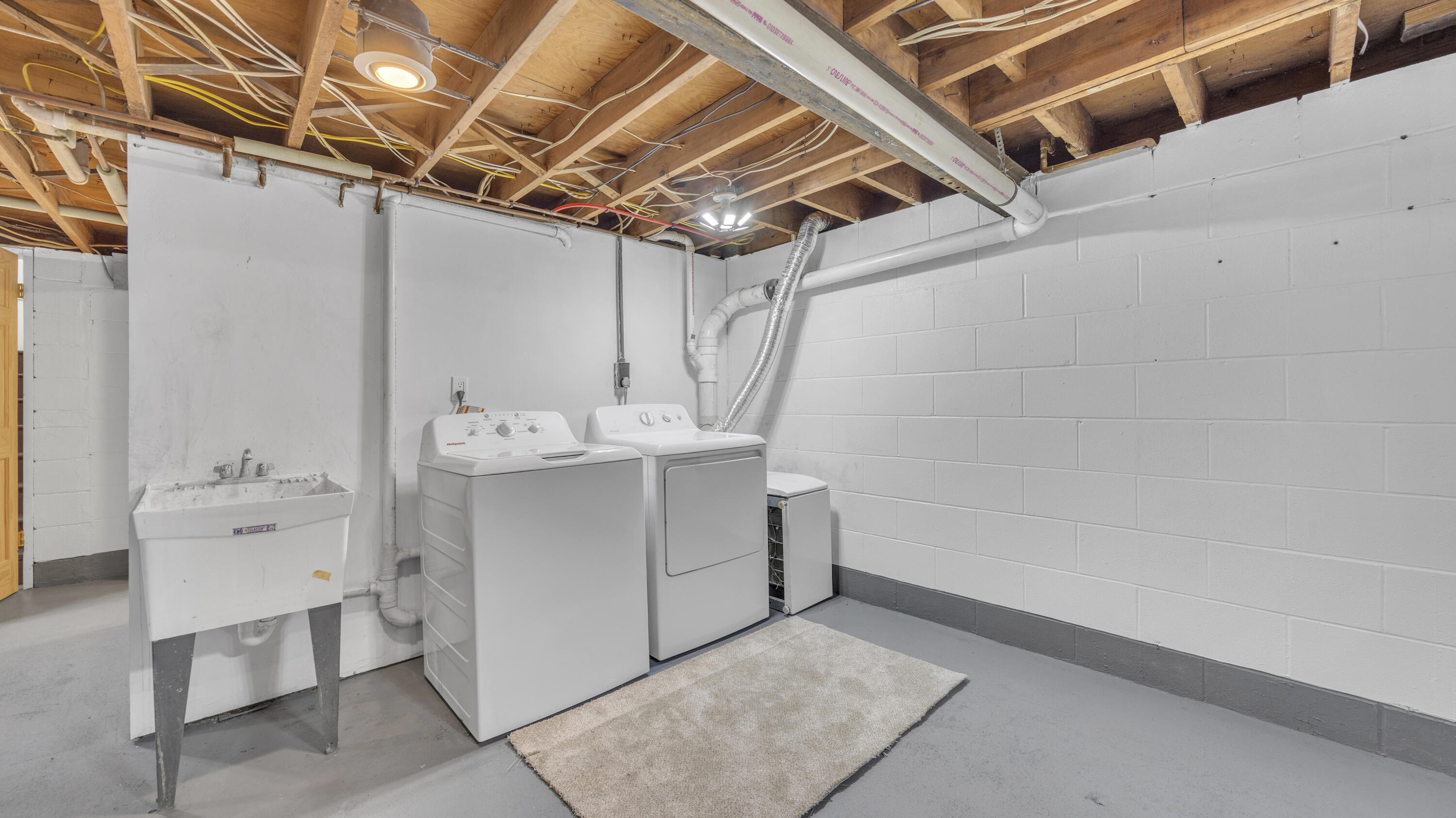 200 Lake Street Cascade, WI 53011 - Photo 21 of 36 Laundry Room