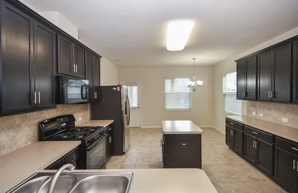 $2,350 | 2738 Meandering Elm Trail, Houston, TX 77045