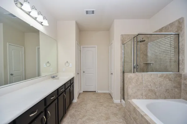 $2,350 | 2738 Meandering Elm Trail, Houston, TX 77045