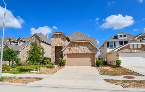 $2,350 | 2738 Meandering Elm Trail, Houston, TX 77045