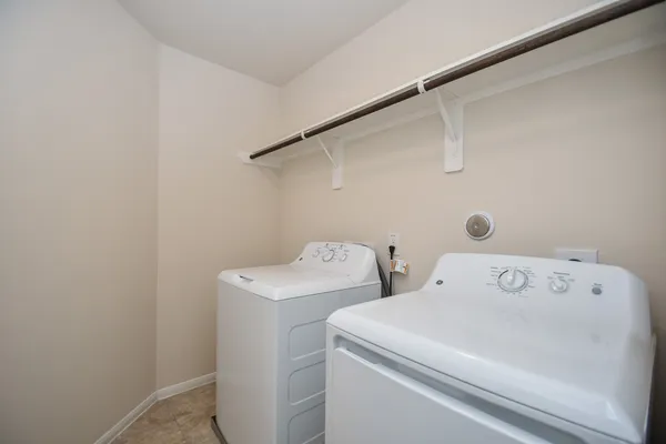 $2,350 | 2738 Meandering Elm Trail, Houston, TX 77045