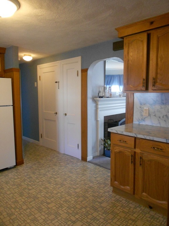 73 Starrett Road Lynn, MA 01905 - Photo 5 of 17 Gallery Image 5