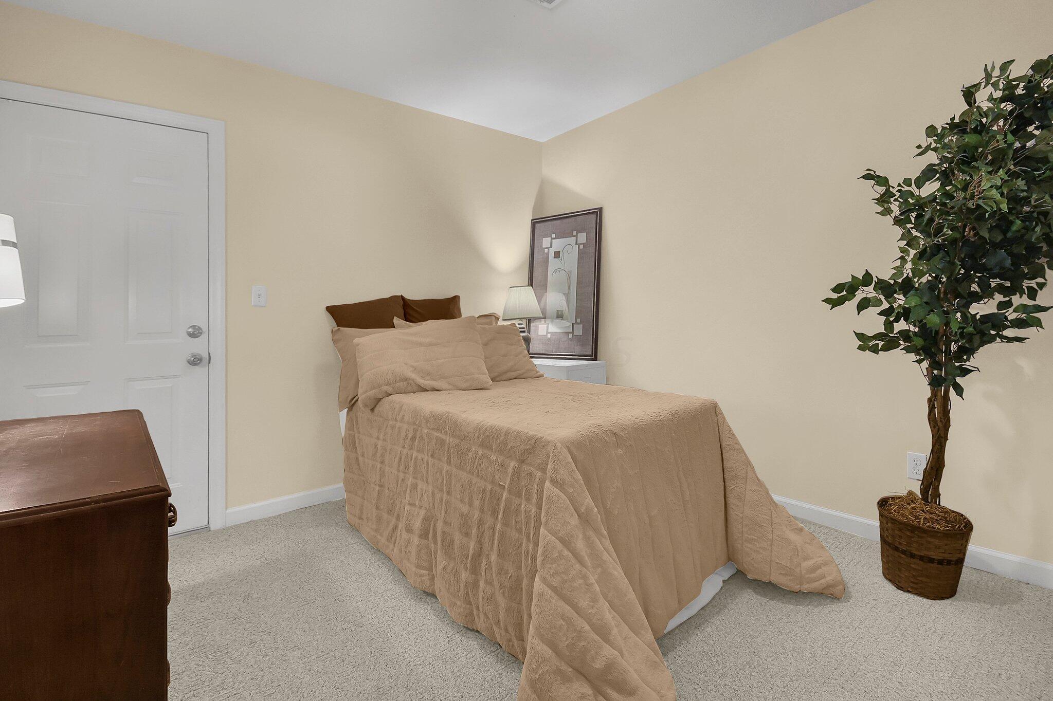 1717 Cedar Hill Road Lancaster, OH 43130 - Photo 27 of 36 Another bedroom in the lower level, great for guests, teen or mother-in-law