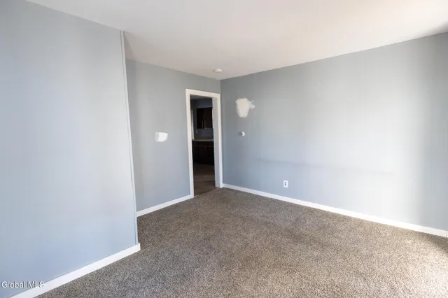 $1,400 | 104 Lawrence Street, Unit 1, Glens Falls, NY 12801