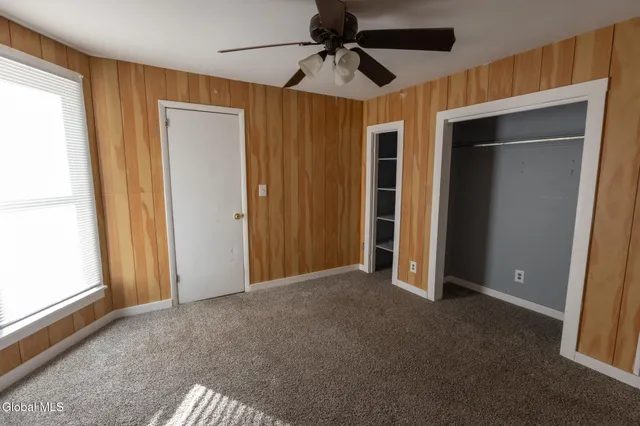 $1,400 | 104 Lawrence Street, Unit 1, Glens Falls, NY 12801