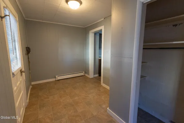 $1,400 | 104 Lawrence Street, Unit 1, Glens Falls, NY 12801