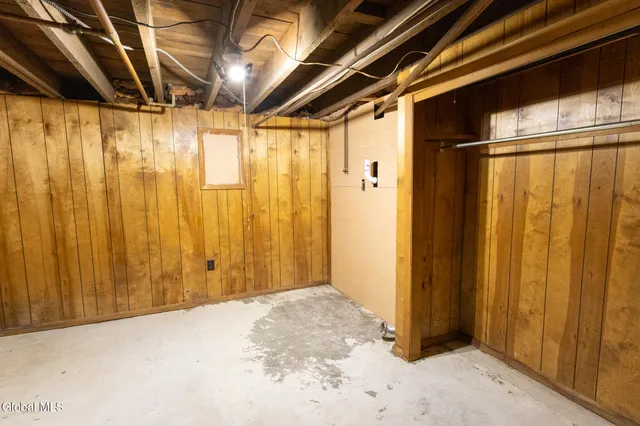 $1,400 | 104 Lawrence Street, Unit 1, Glens Falls, NY 12801