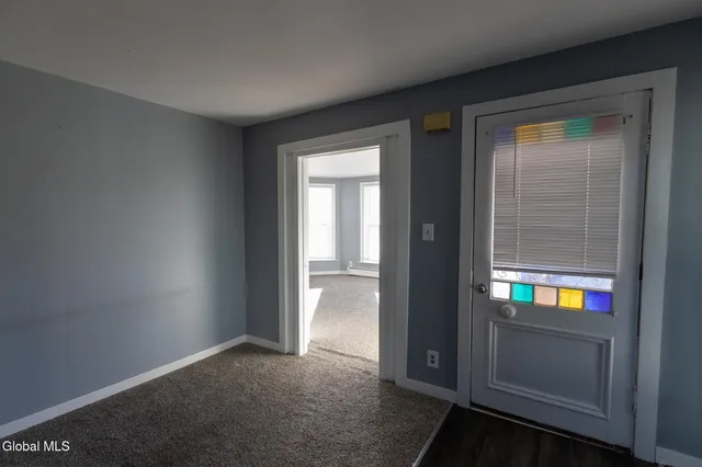 $1,400 | 104 Lawrence Street, Unit 1, Glens Falls, NY 12801