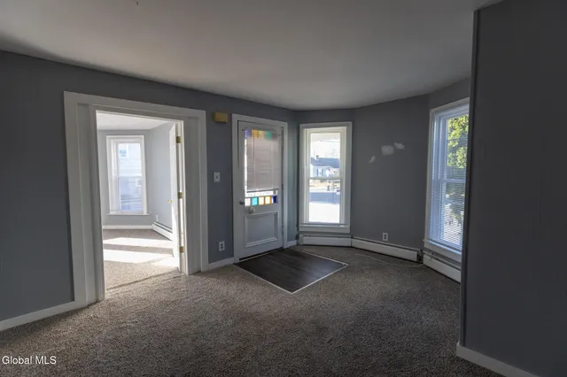 $1,400 | 104 Lawrence Street, Unit 1, Glens Falls, NY 12801