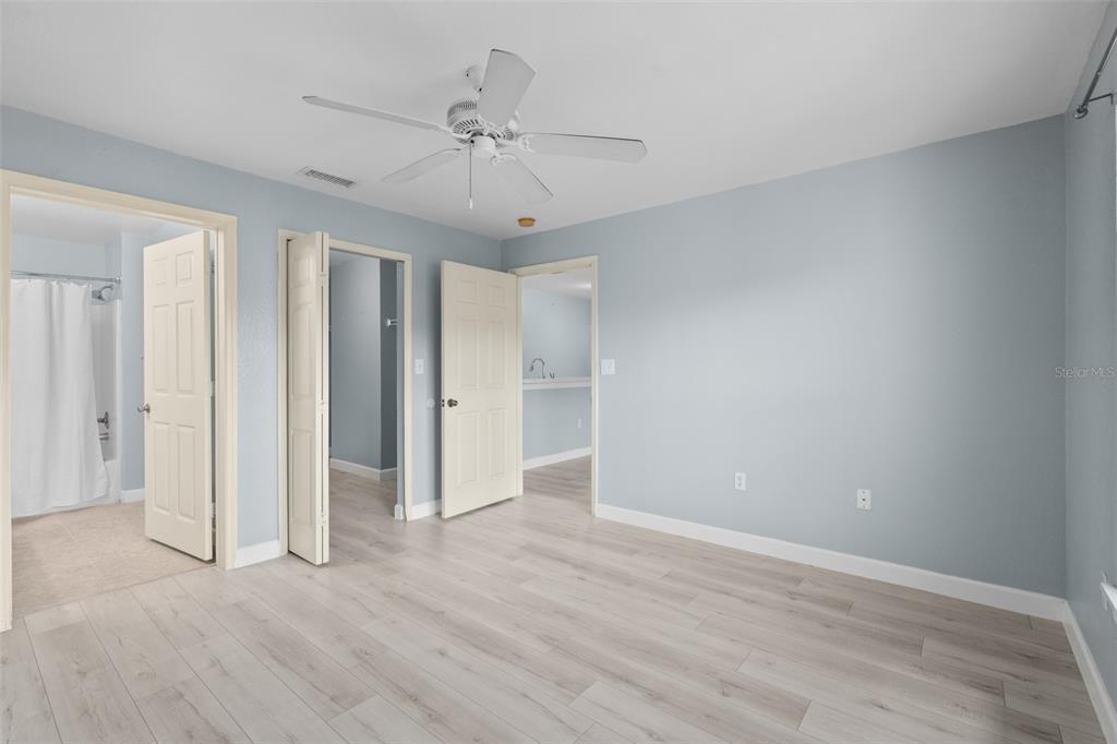 5459 Vineland Road, Unit 4302 Orlando, FL 32811 - Photo 13 of 25 a view of an empty room with a window