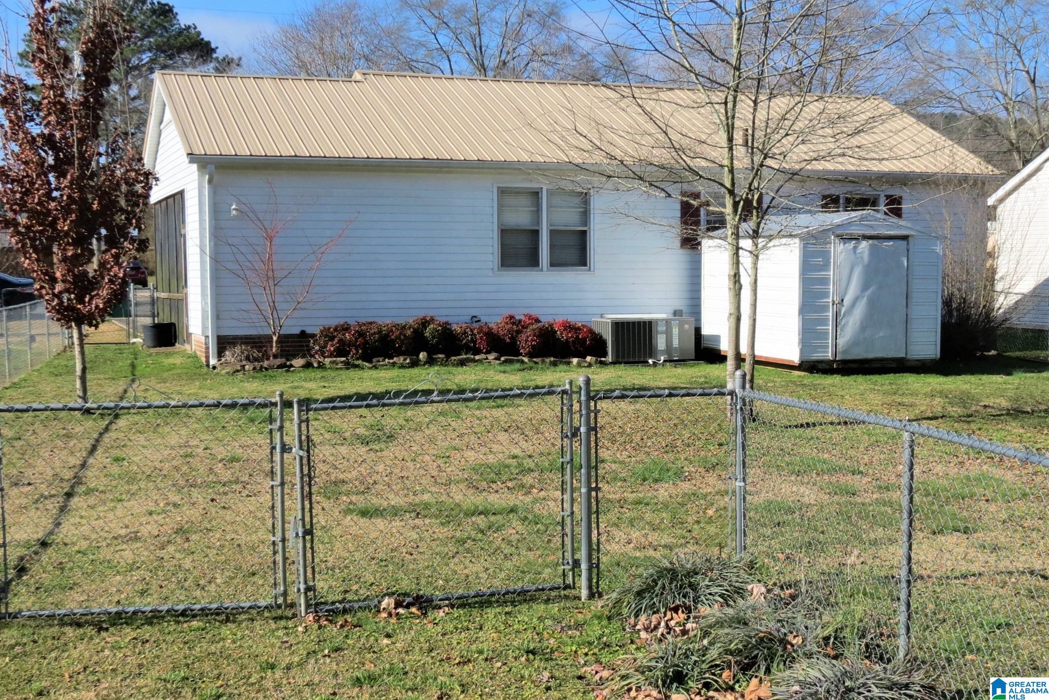 102 Hendrix Street Oneonta, AL 35121 - Photo 16 of 16 Gallery Image 16