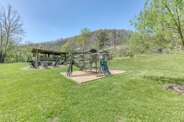 $159,900 | 186 Clinch River Highway, Duffield, VA 24244