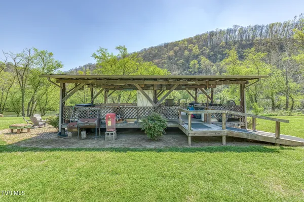 $159,900 | 186 Clinch River Highway, Duffield, VA 24244