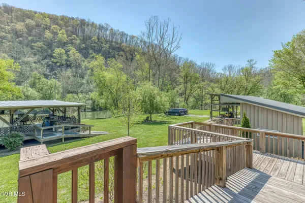 $159,900 | 186 Clinch River Highway, Duffield, VA 24244