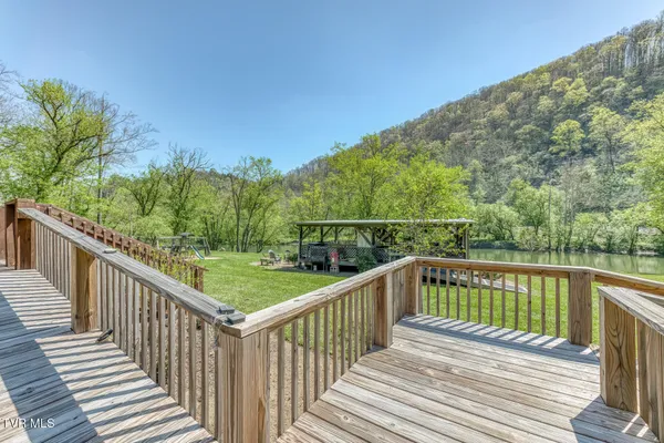 $159,900 | 186 Clinch River Highway, Duffield, VA 24244