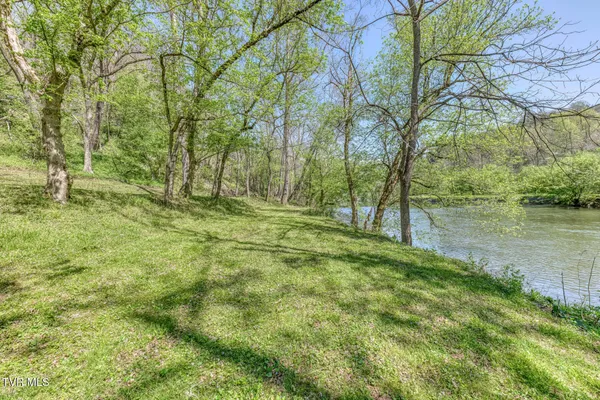 $159,900 | 186 Clinch River Highway, Duffield, VA 24244
