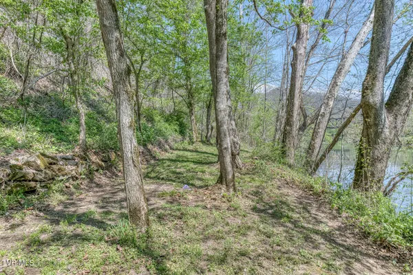 $159,900 | 186 Clinch River Highway, Duffield, VA 24244