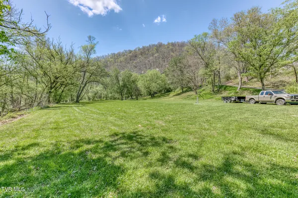 $159,900 | 186 Clinch River Highway, Duffield, VA 24244