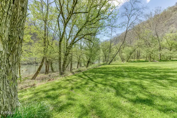 $159,900 | 186 Clinch River Highway, Duffield, VA 24244