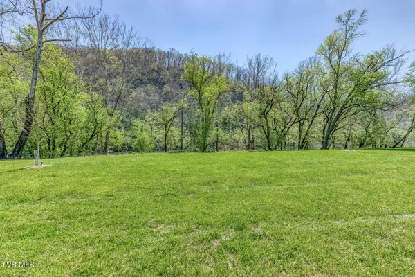 $159,900 | 186 Clinch River Highway, Duffield, VA 24244