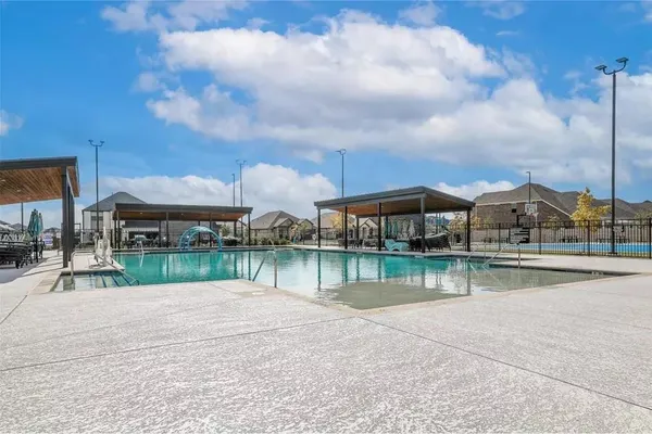 $2,190 | 4104 Waco Drive, Farmersville, TX 75442