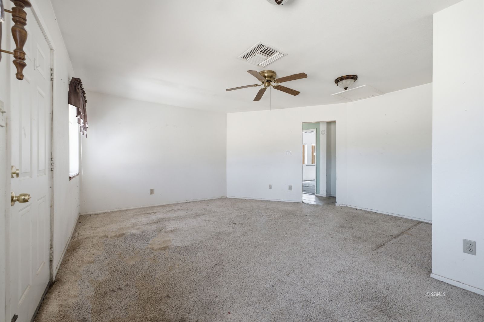 3443 3rd Street Inyokern, CA 93527 - Photo 4 of 24 a view of empty room