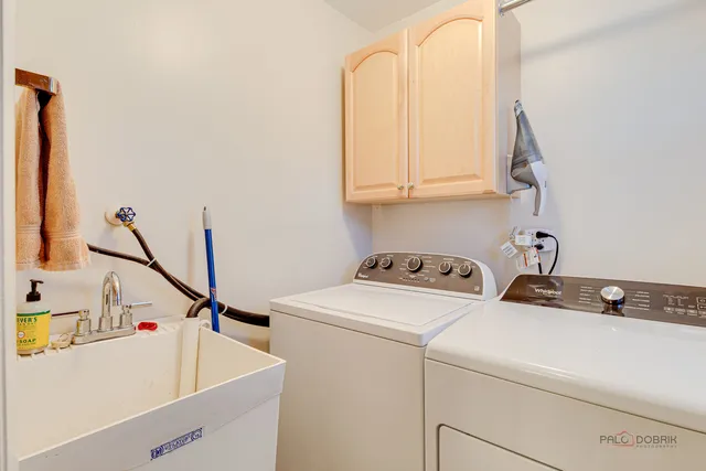 $504,000 | 1810 East Waverly Drive, Arlington Heights, IL 60004