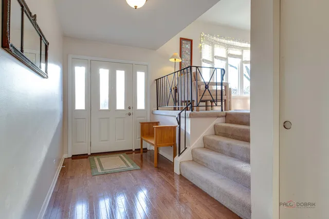 $504,000 | 1810 East Waverly Drive, Arlington Heights, IL 60004